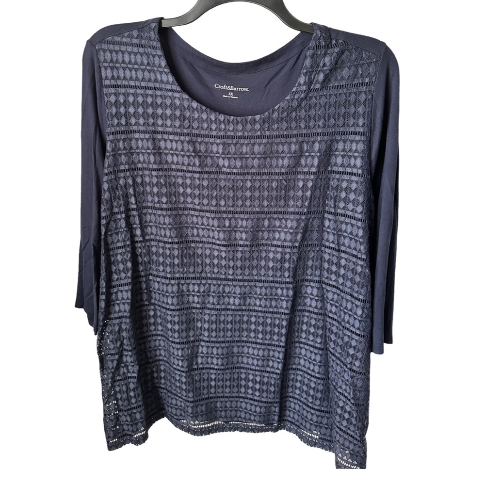 B21 Navy Top